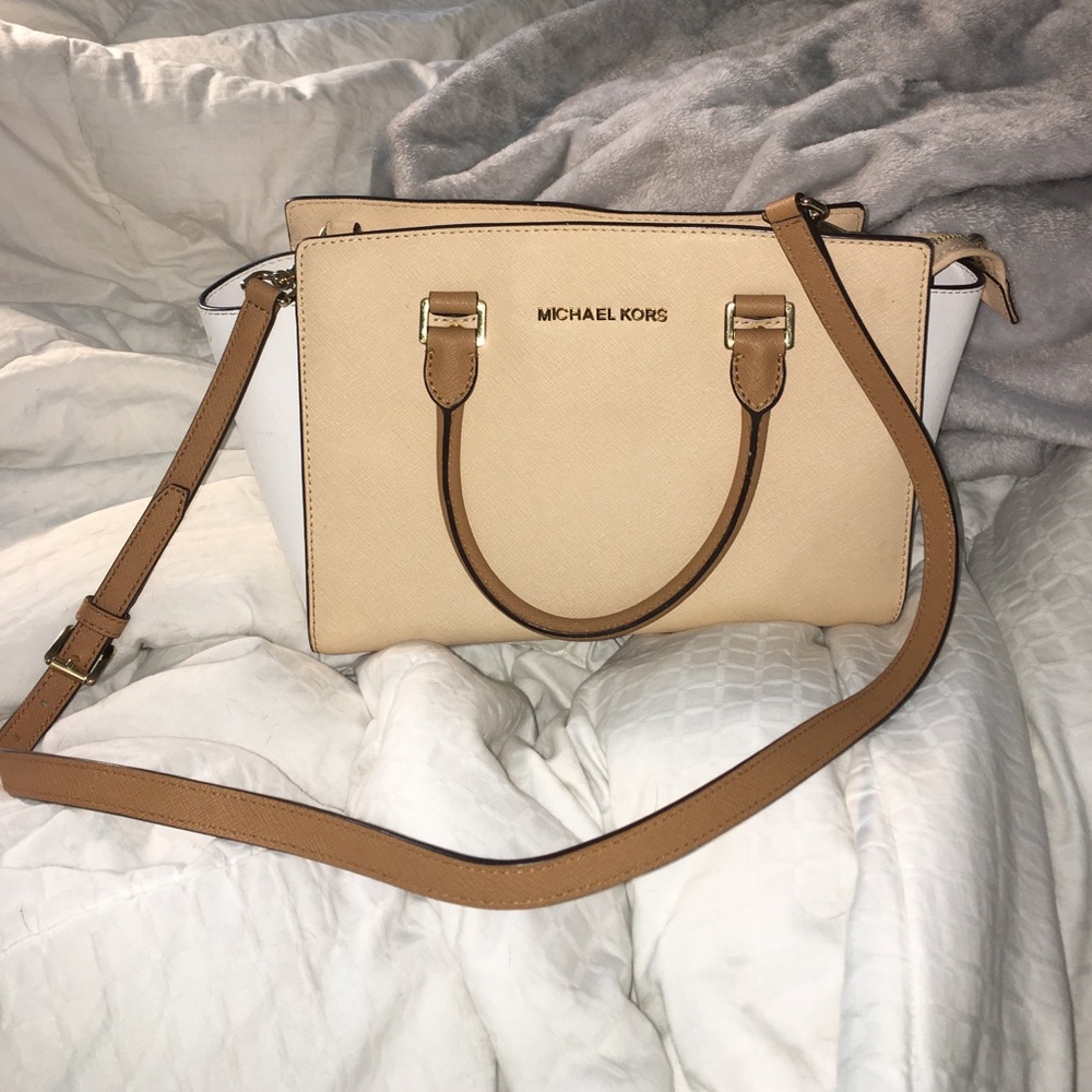 Micheal Kors bag